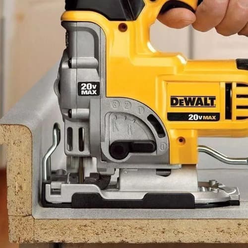 Serra Tico Tico À Bateria Dewalt Modelo Dcs331 Cortes Em Madeira 20v 4
